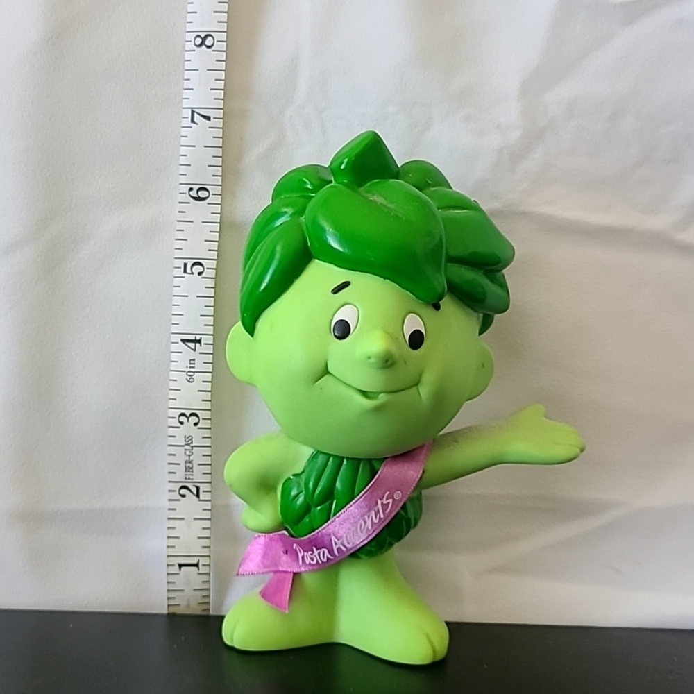 Jolly Green Giant. Little sprout